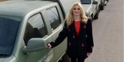 Українська співачка зібрала під час туру кошти на сто автівок для ЗСУ