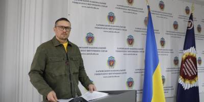 Боксер Олександр Усик захистив докторську дисертацію в галузі права