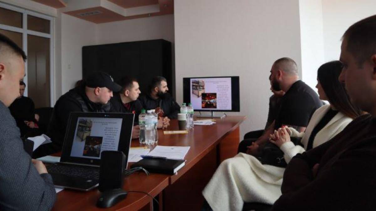 Запорізьким рестораторам нагадали: кальяни заборонені у ресторанах та кафе