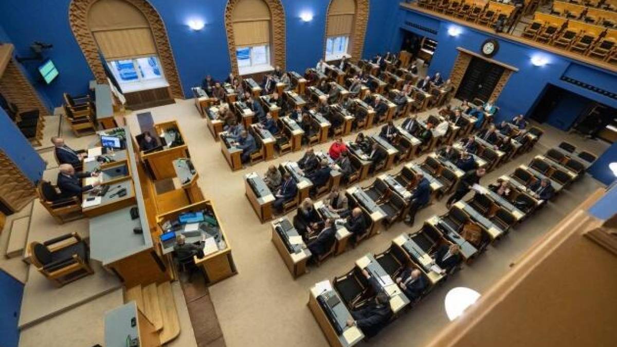 В Естонії позбавили права голосу громадян росії та білорусі на місцевих виборах
