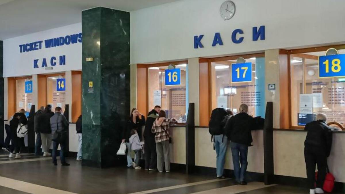 Онлайн-продаж квитків працює з перебоями через значне навантаження, пояснили в «Укрзалізниці»