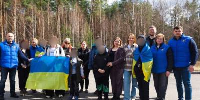 Пʼять українських дітей вдома та возз’єдналися з рідними