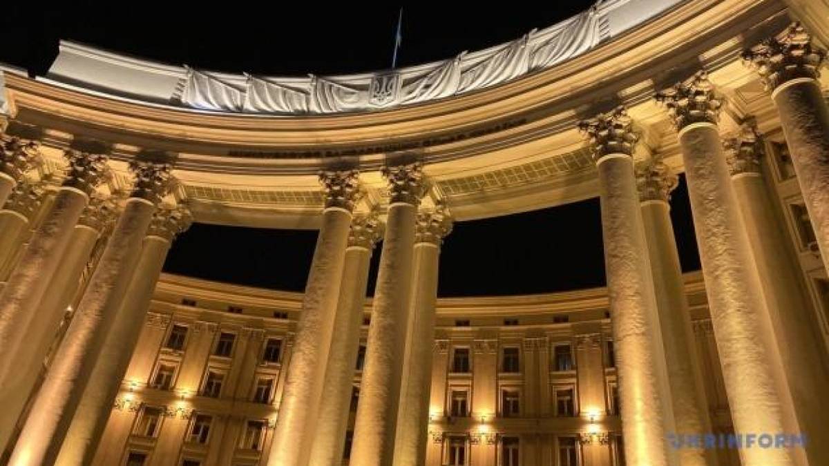 МЗС: Україна перевіряє інформацію про громадянство нападника в Амстердамі