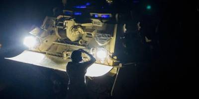 У Литві витягли з болота бронемашину зниклих американських військових