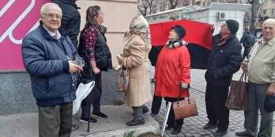 Пам’ять про Дмитра Донцова вкорінюється у Запоріжжі