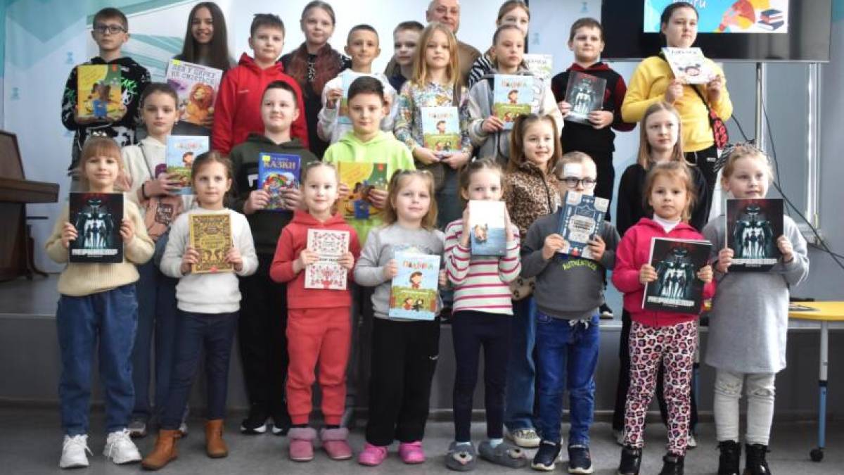 До International Children’s Book Day запорізькі діти отримали книги у подарунок