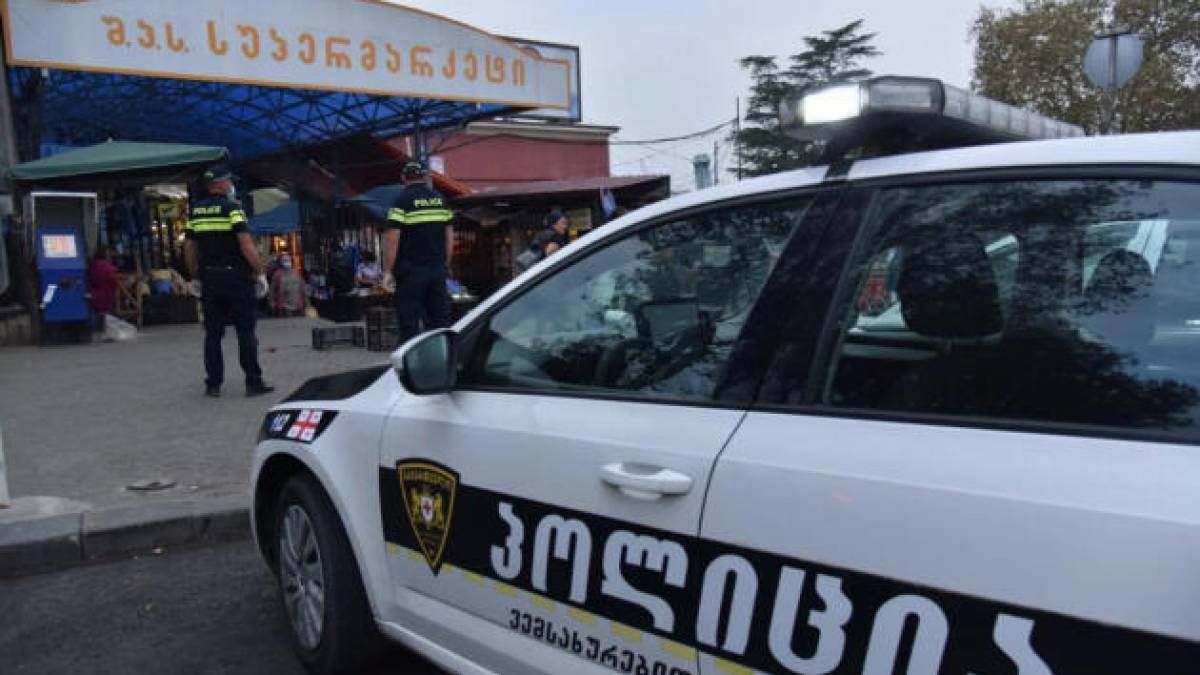 У грузинському Батумі затримали двох чоловіків: вимагали $180 000 в українця