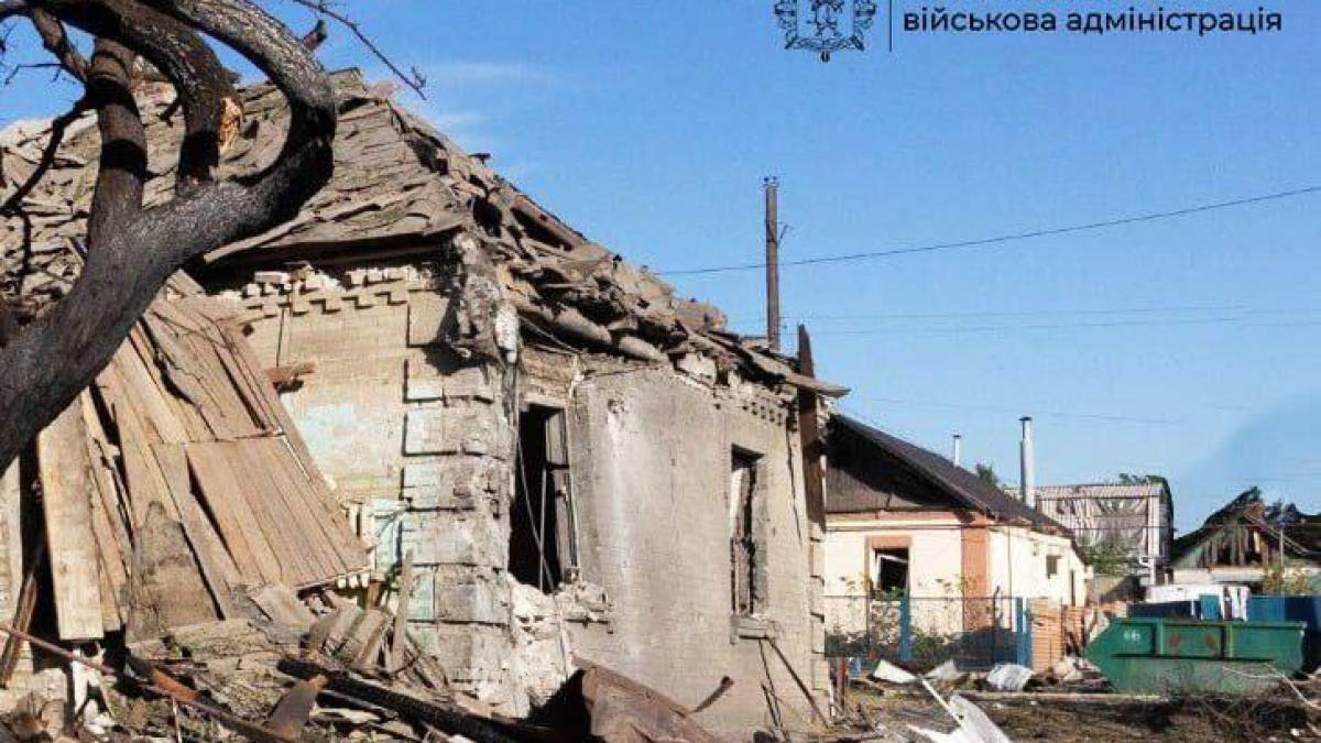 Загалом упродовж доби окупанти завдали 461 удар по 12 населених пунктах Запорізької області