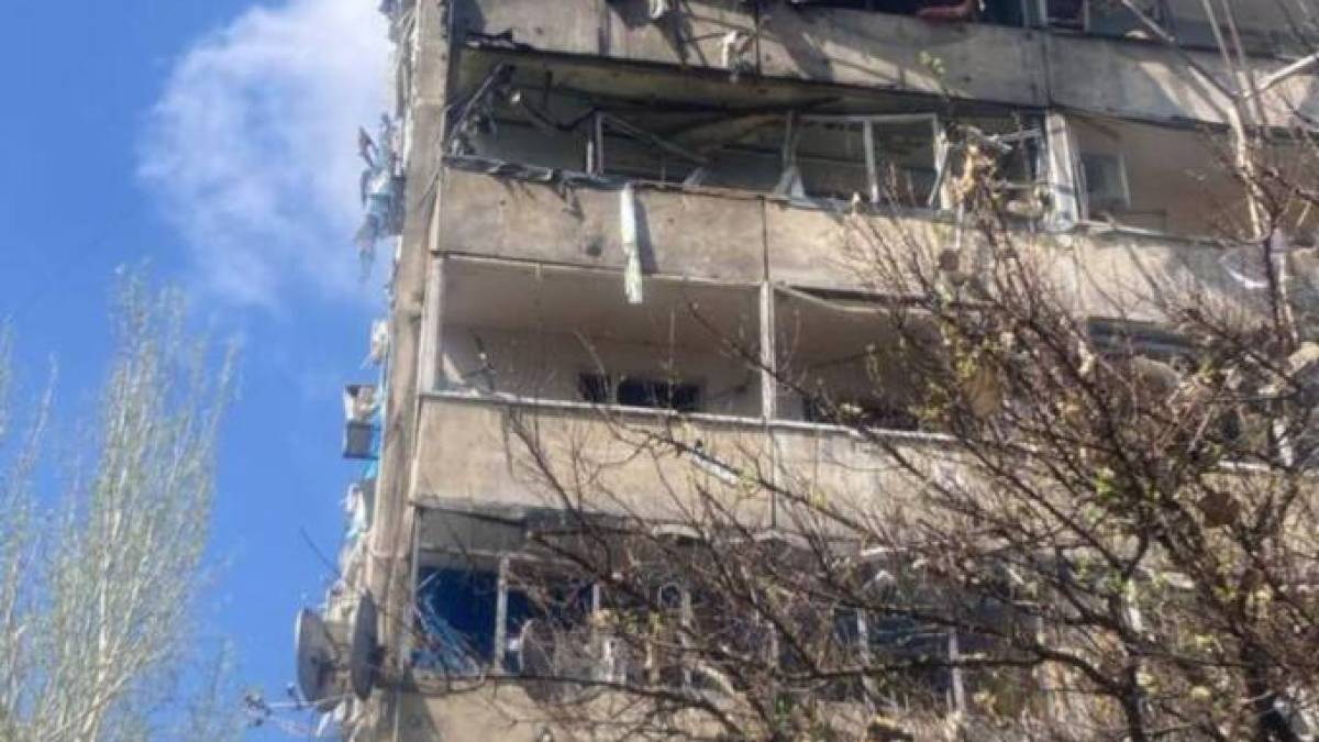 Двоє людей поранені. Такі попередні наслідки ворожої атаки на Запоріжжя