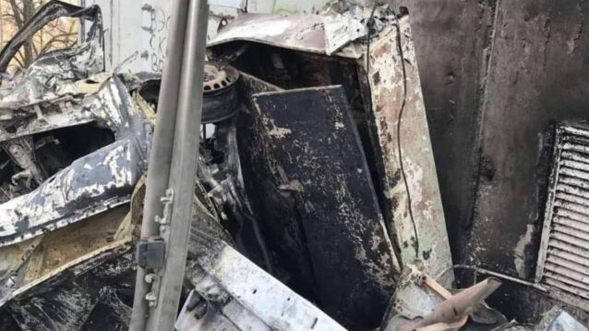 Внаслідок ворожої атаки пошкоджено шафу вуличного освітлення