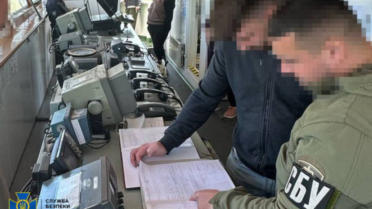 СБУ арештувала судно «тіньового флоту» рф, яке вивезло з Криму викрадене українське зерно