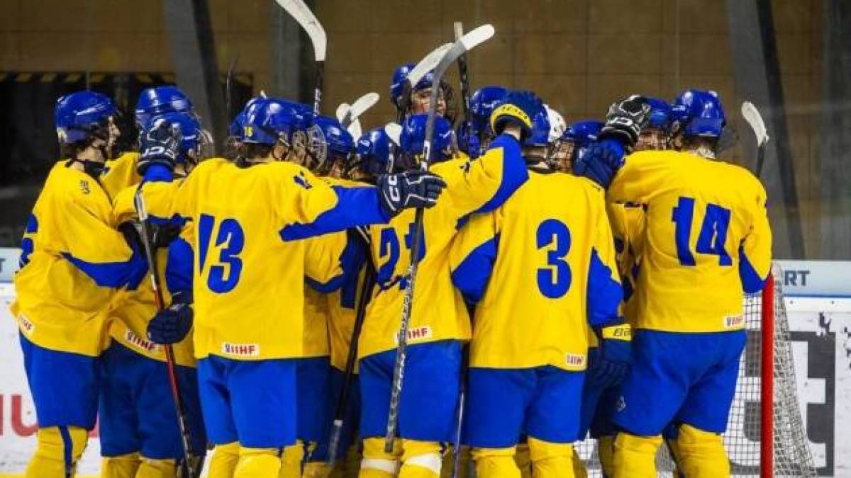 Хокей. Україна U18  посіла друге місце у дивізіоні IA ЧС-2025