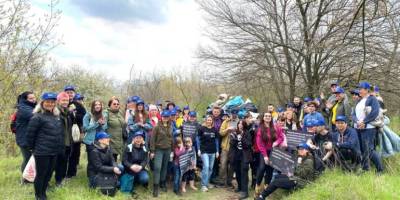 Весняні толоки одночасно пройшли у Запоріжжі та Вінниці