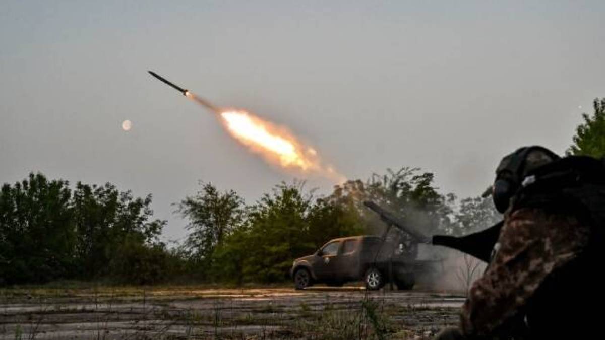 Генштаб ЗСУ — про орієнтовні втрати ворога на 29 квітня: 950860 (+1060) осіб, 27080 (+42) артсистем, 22352 (+14) ББМ