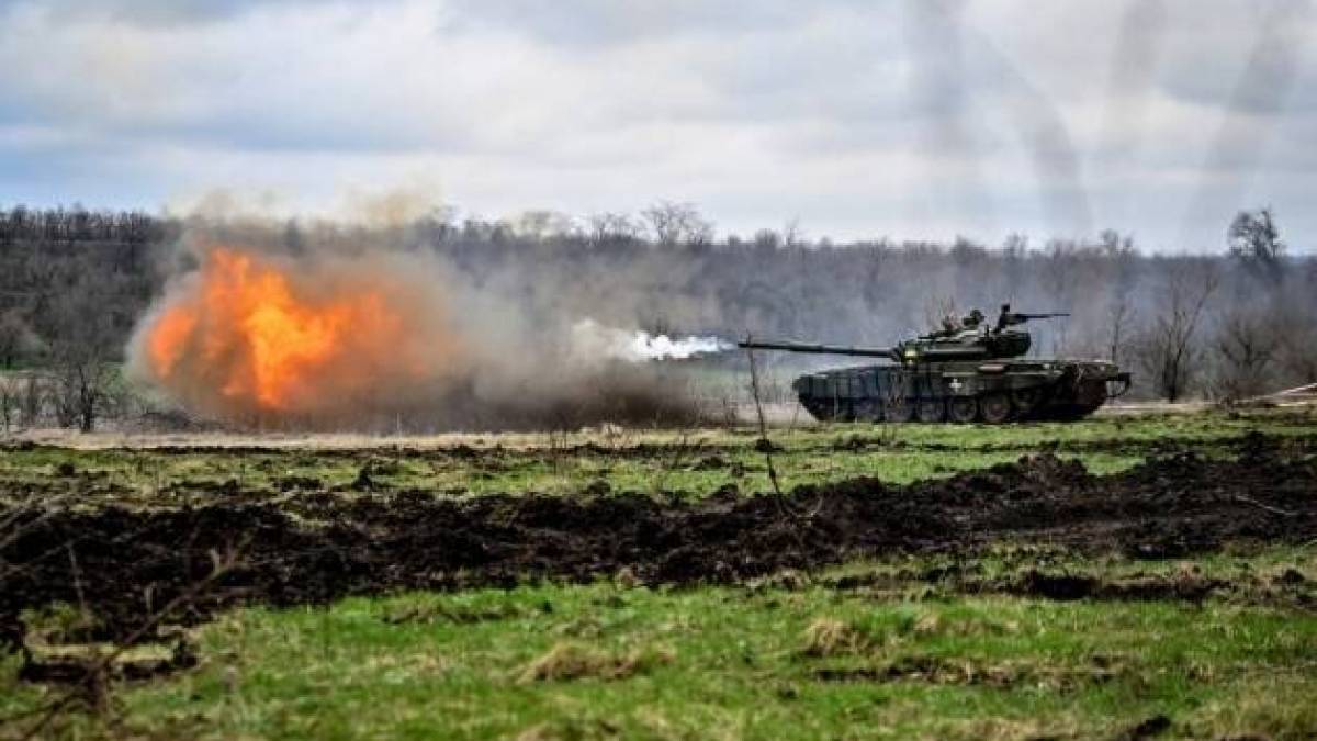 Генштаб ЗСУ – про орієнтовні втрати ворога на 2 травня: 954300 (+1110) осіб, 1152 (+4) засоби ППО, 27186 (+50) артсистем