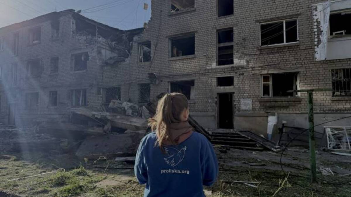 З самого ранку «Проліска» працює на місцях обстрілу