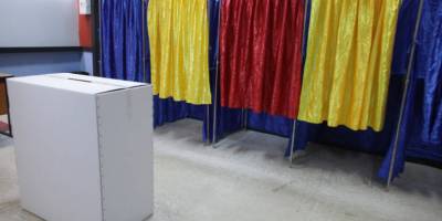 У Румунії проходять повторні вибори президента після анулювання попередніх