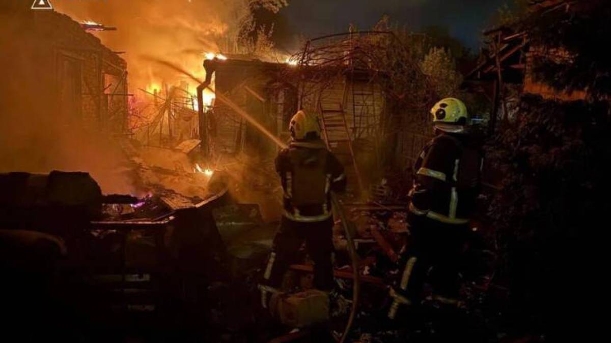 росіяни просять тишу на 9 травня, а самі б’ють кожного дня по Україні