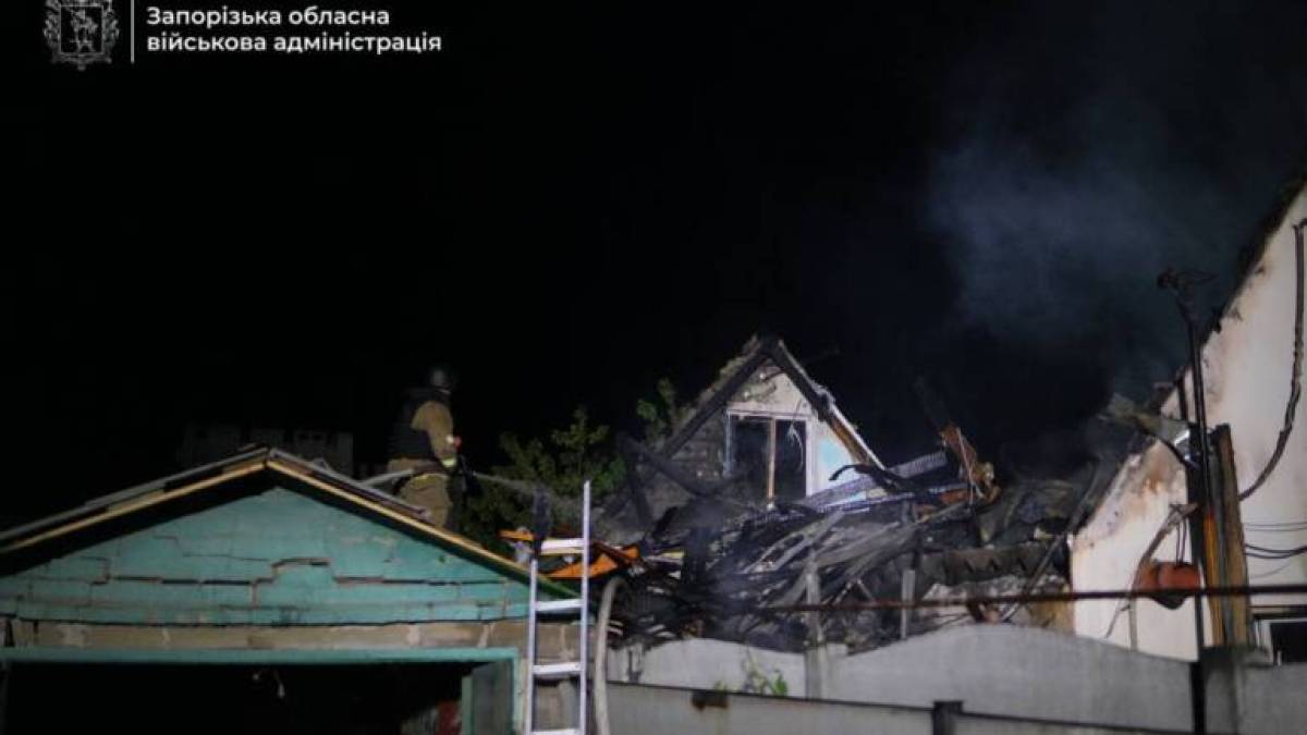 Наслідки атаки на Запоріжжя: троє людей зазнали поранень