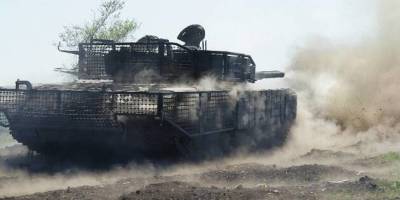 Генштаб ЗСУ – про орієнтовні втрати ворога на 9 травня: 963270 (+1300) осіб, 27588 (+36) артсистем, 22433 (+4) ББМ