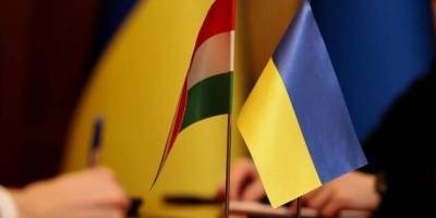 Угорщина відтермінувала переговори з Україною щодо нацменшин