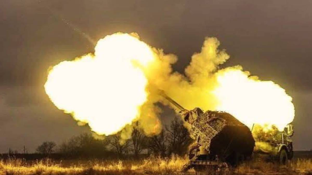 Генштаб ЗСУ – про орієнтовні втрати ворога на 15 травня: 970590 (+1220) осіб, 3892 (+8) спецтехніки, 10812 (+8) танків