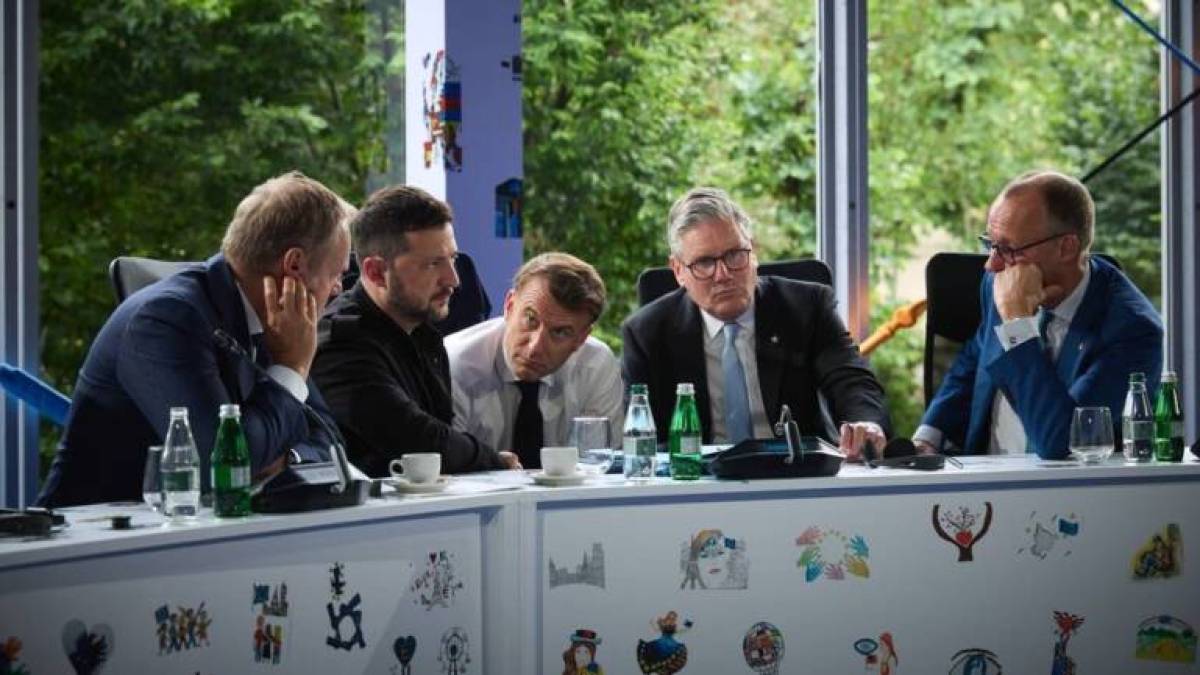 Зеленський, Макрон, Стармер, Мерц та Туск поспілкувалися телефоном із Трампом