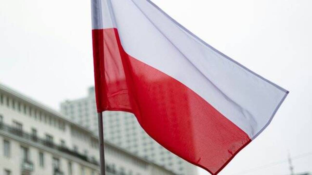 У другий тур президентських виборів у Польщі вийшли Тшасковський та Навроцький — Нацвиборчком