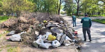 У Комунарському районі мешканці влаштували декілька сміттєзвалищ