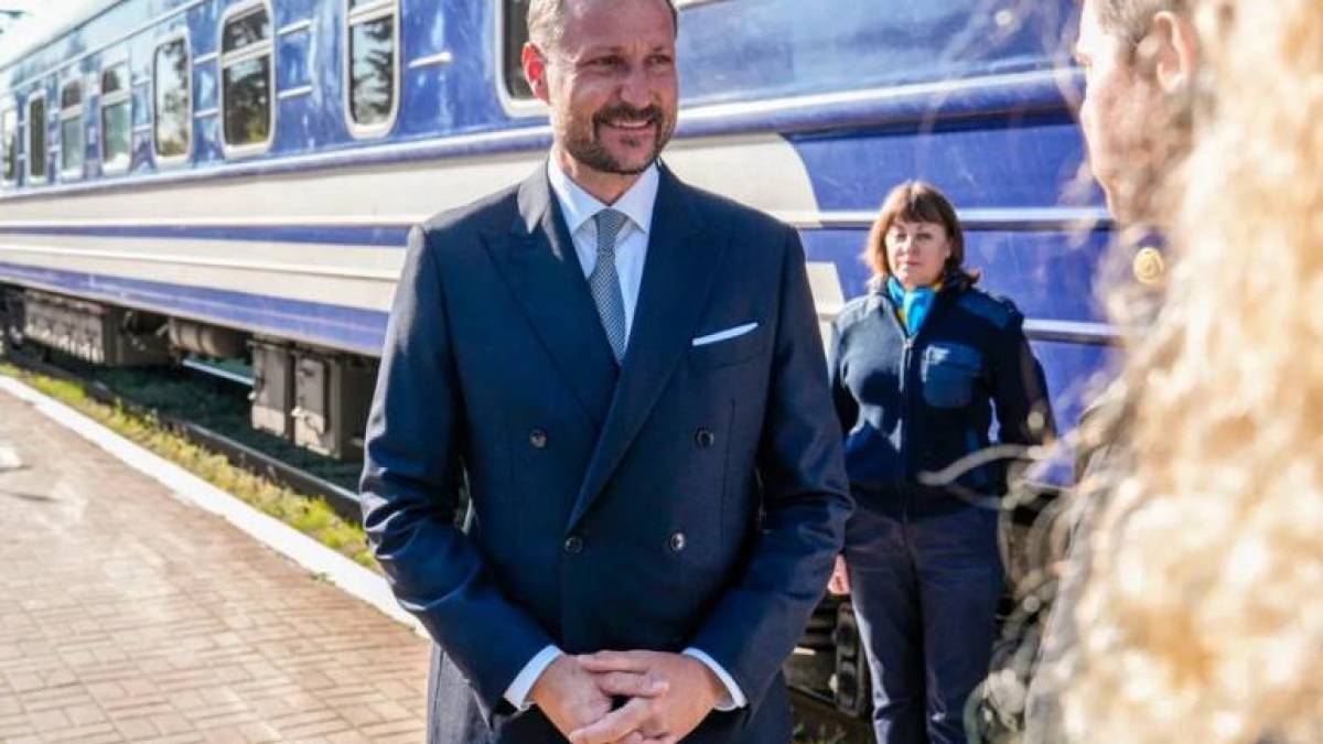 Кронпринц Норвегії Хокон прибув до України