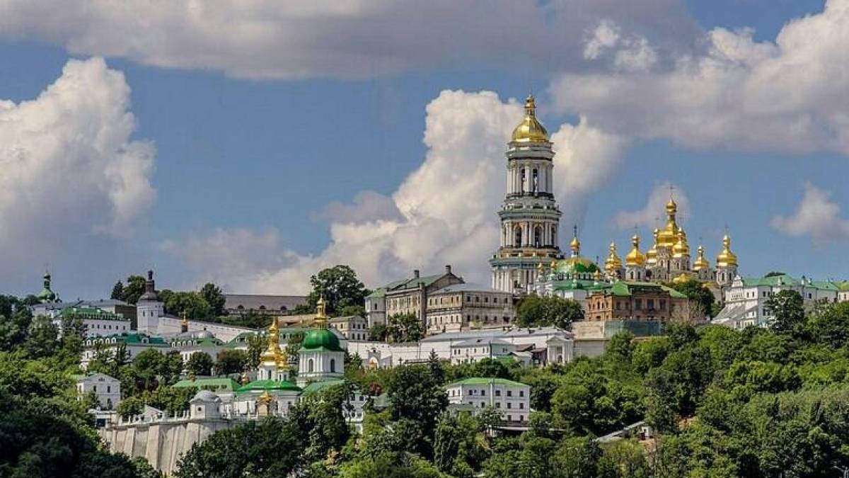 Максима Остапенка звільнено з посади директора НЗ “Києво-Печерська лавра”
