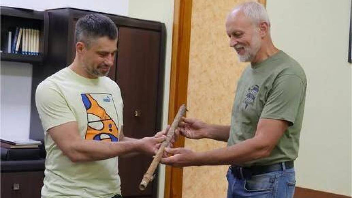 Мешканець Запоріжжя виявив цікаву знахідку на узбережжі Дніпра