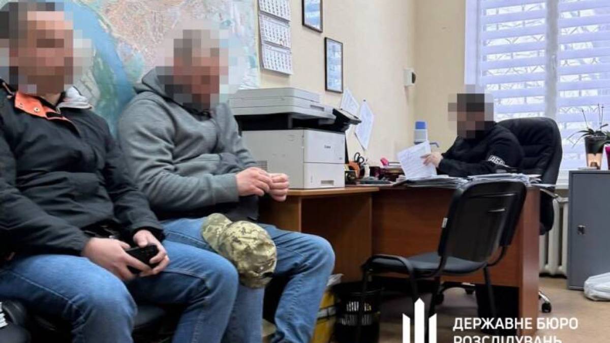 У Запоріжжі викрили схему фіктивного працевлаштування в ДСНС для отримання броні