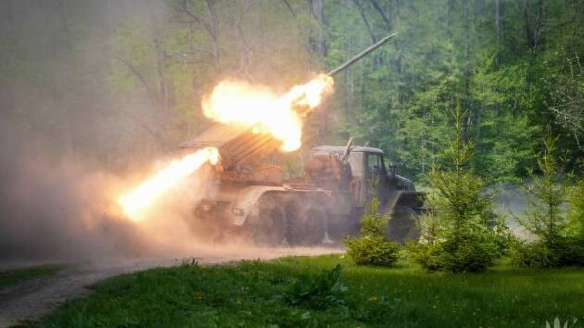 Генштаб ЗСУ — про орієнтовні втрати ворога на 27 травня: 982840 (+990) осіб, 3265 (+9) крилатих ракет, 28337 (+17) артсистем