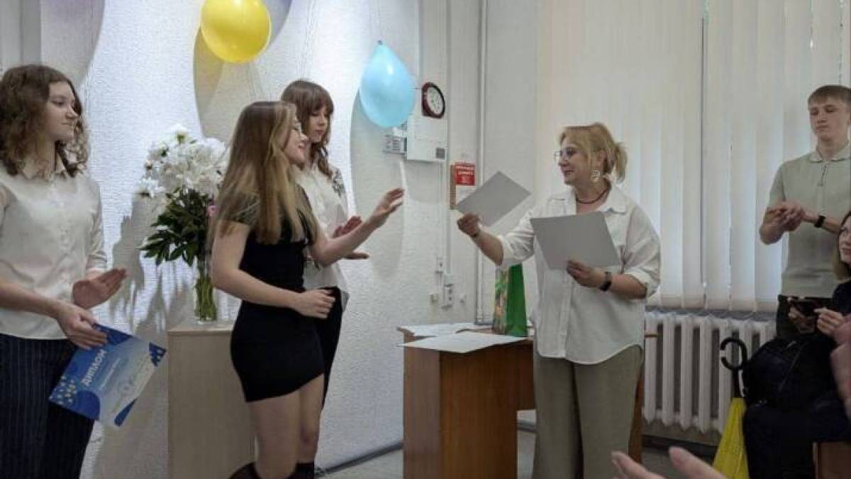Разом із весняною грозою прозвучали вітання та концерт