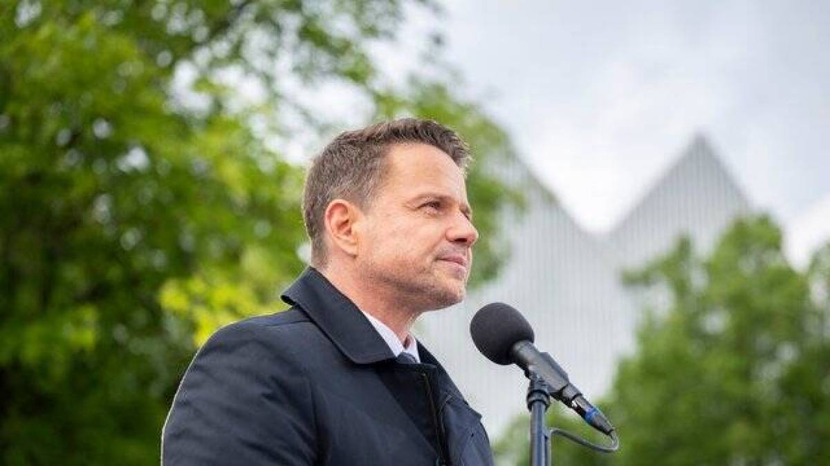 Тшасковський привітав Навроцького з перемогою на президентських виборах у Польщі