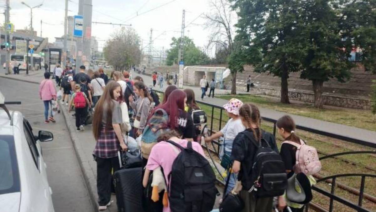 Окупанти вивозять дітей з окупованого Бердянська вглиб РФ для русифікації та пропаганди