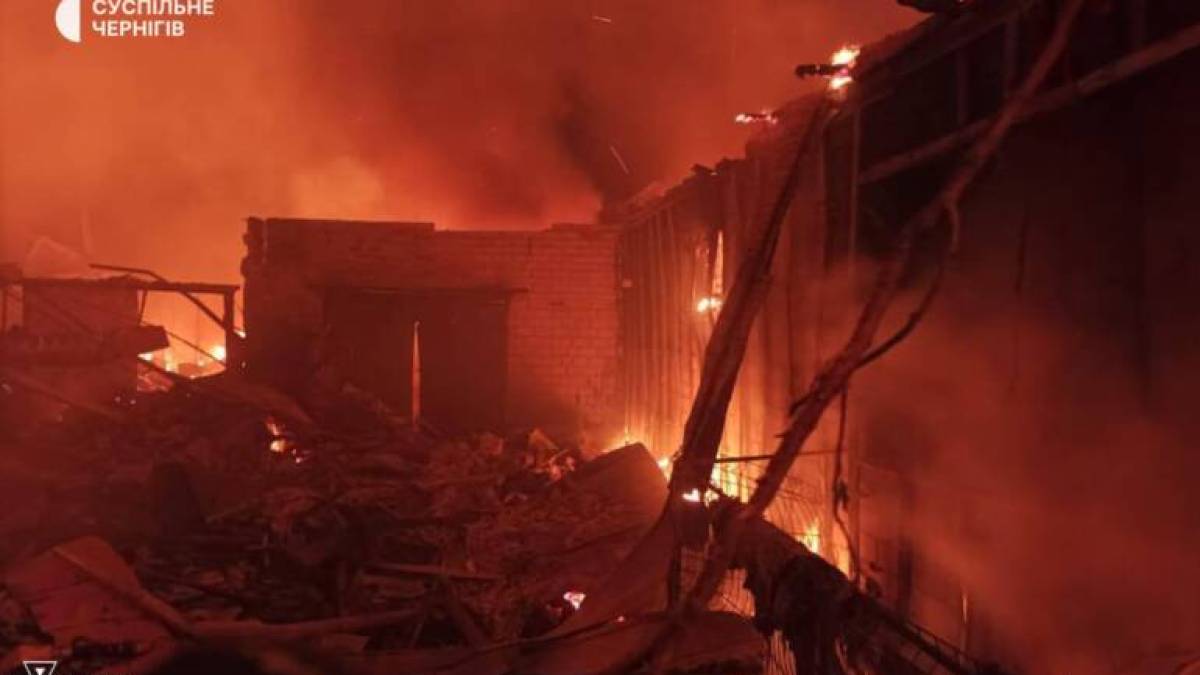 Внаслідок дронової атаки на Прилуки, що на Чернігівщині, загинула родина начальника місцевої пожежної частини