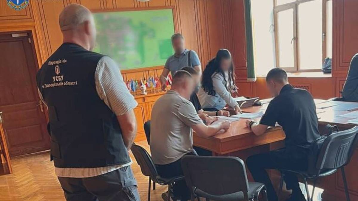 У Запоріжжі посадовця підозрюють у розтраті 1,3 млн гривень