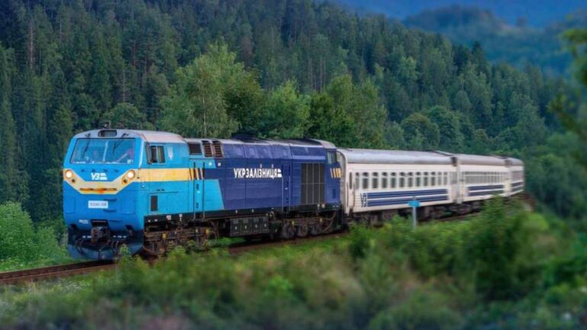 Від 27 червня «Укрзалізниця» запускає низку нових рейсів на літо