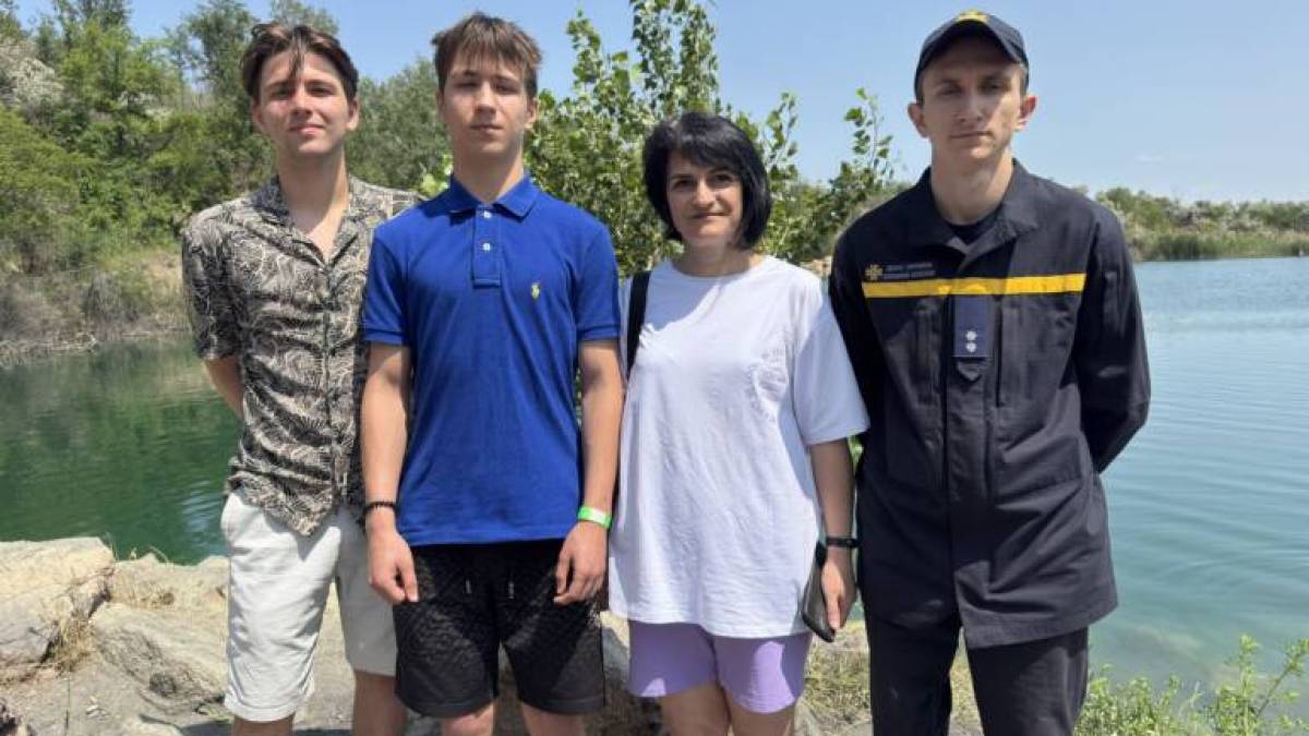 У Запоріжжі двоє друзів врятували підлітка, що тонув