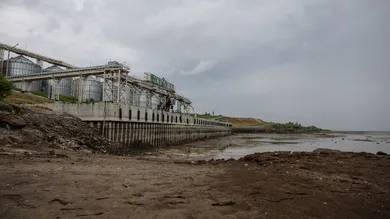 https://hromadske.radio/_next/image?url=https%3A%2F%2Fstatic.hromadske.radio%2F2025%2F06%2F6_02852211f33c49cfaa0140d7d2536072_1300x820.jpg&w=1366&q=75