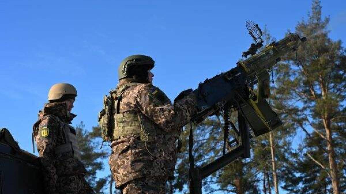 Сто тисяч за збиття дронів: Кабмін запускає експериментальний проєкт