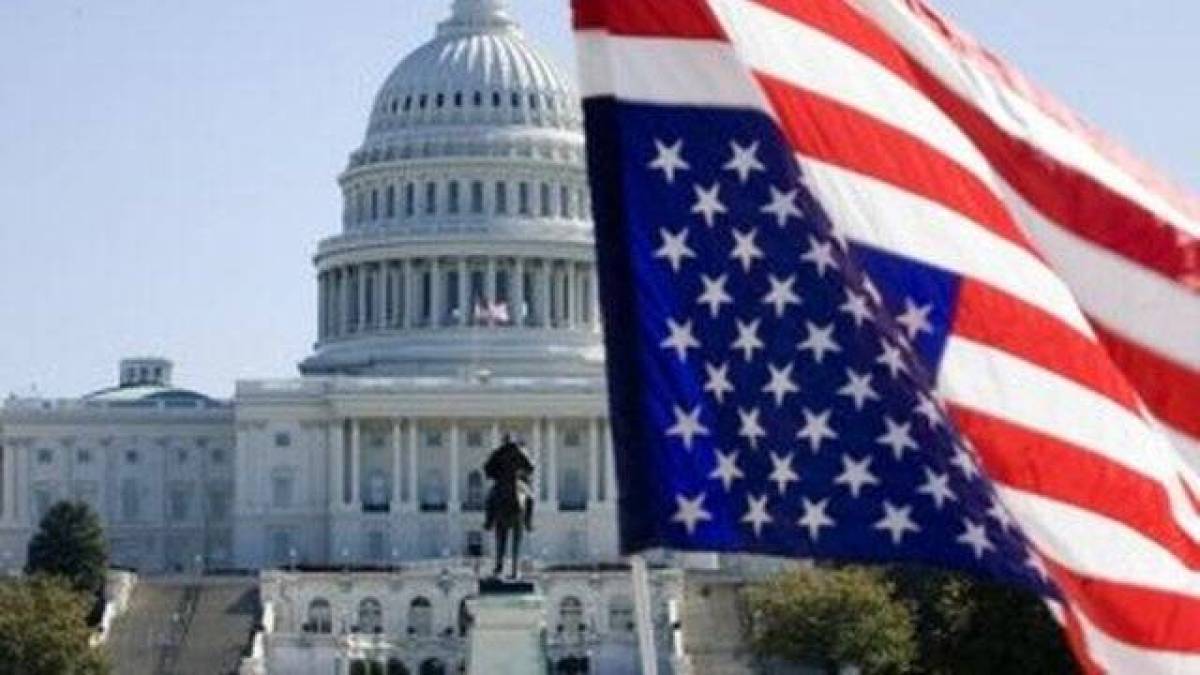 США відновлюють візи для іноземних студентів, але з певними умовами