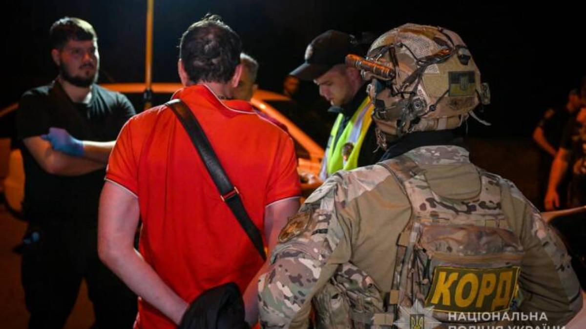 У Запоріжжі затримали чоловіка, який на вулиці застрелив знайомого