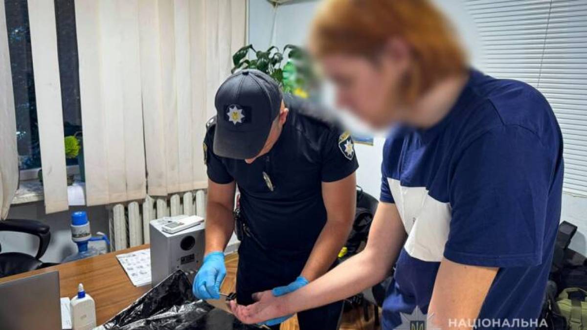 У Запоріжжі хлопець через ревнощі зарізав свою подругу