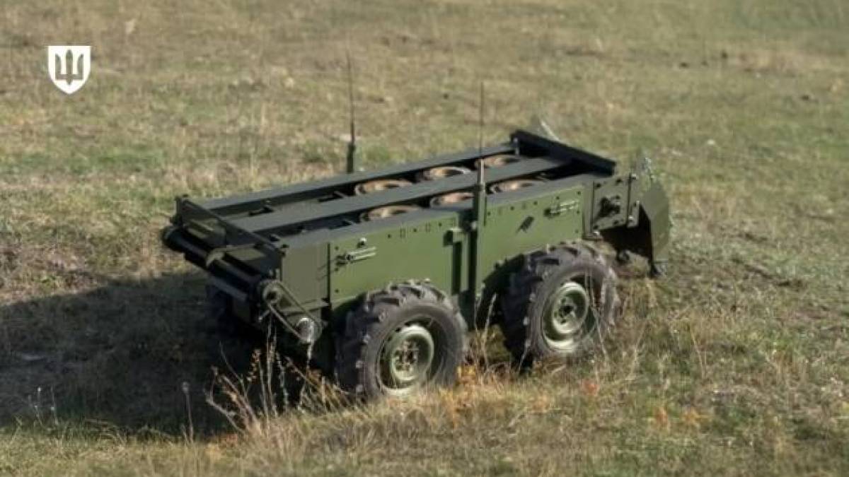 Міноборони допустило до експлуатації безпілотний наземний роботизований комплекс DODGER