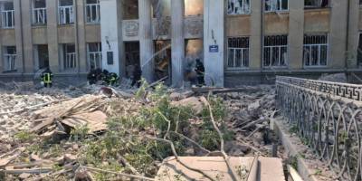 Ракетний удар по школі на Одещині: двоє загиблих, щонайменше 12 поранених
