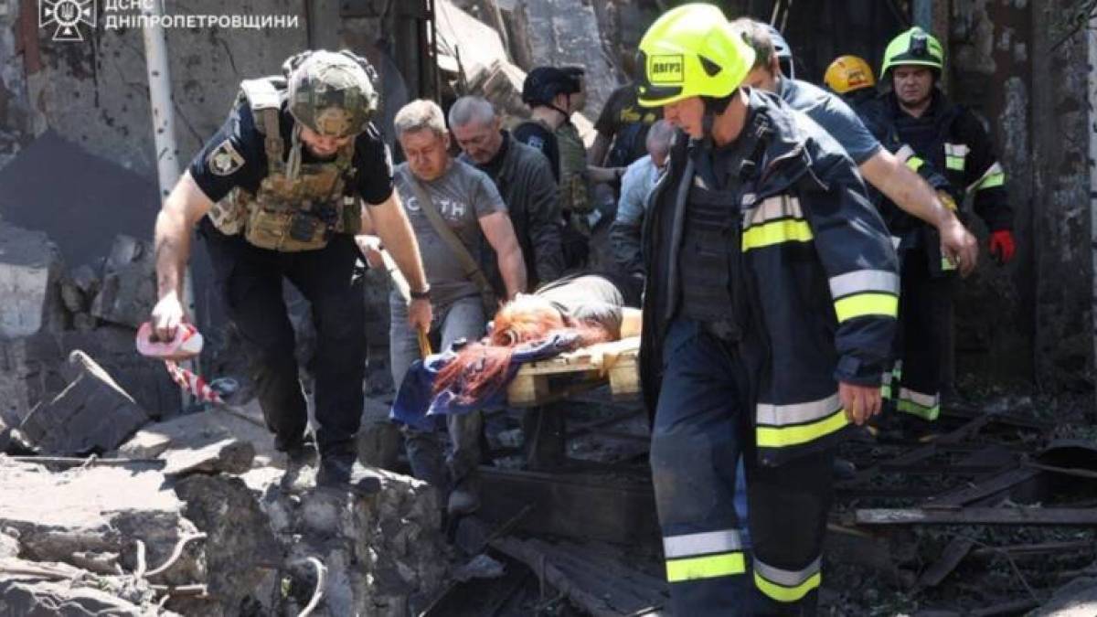 Атака рф на Дніпропетровщину: 11 загиблих, понад сотня поранених