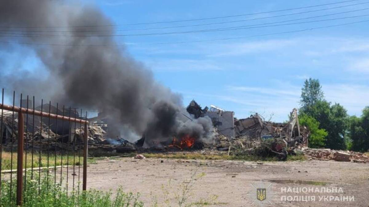 Армія рф вдарила вночі по Запоріжжю з РСЗВ, – Нацполіція